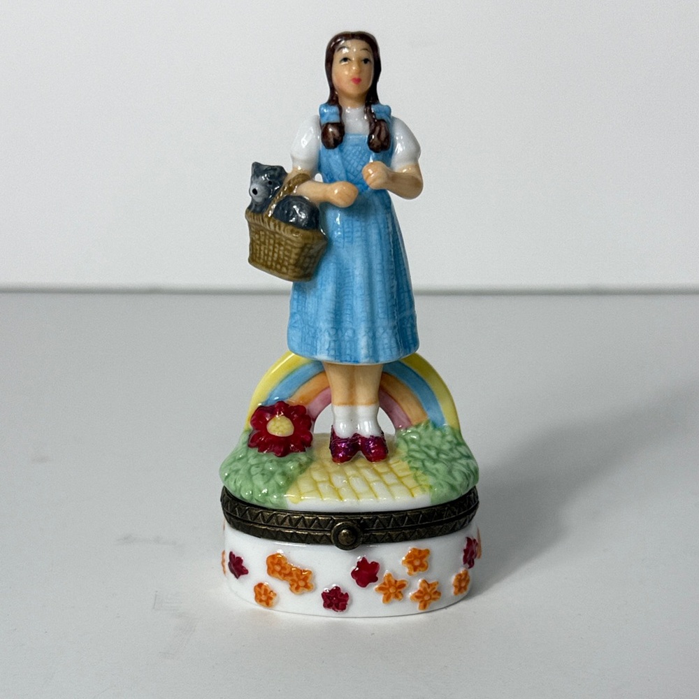 Wizard Of Oz 1998 Dorothy and Toto Porcelain Trinket Box